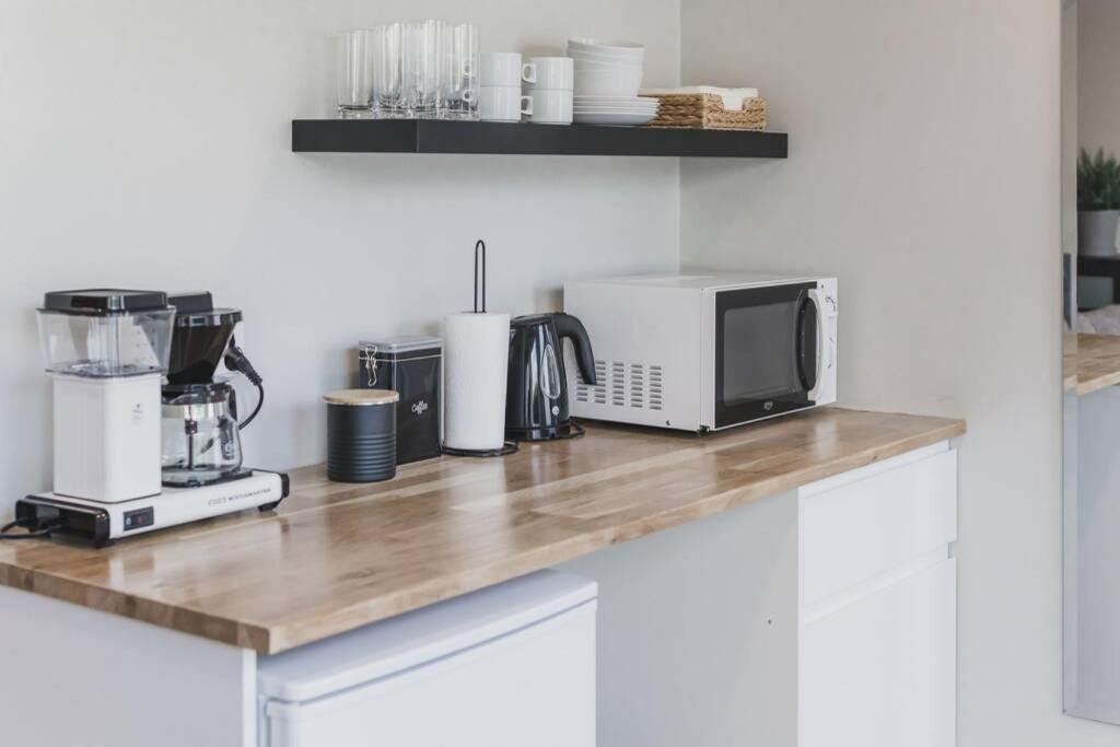 Stylish New Studio Apartment Turku Bagian luar foto